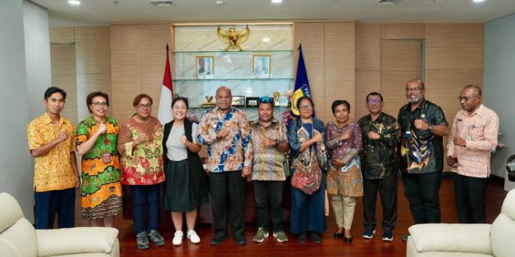 Strategi “Hilirisasi Hijau”: Pemprov Papua Integrasikan Lintas OPD Demi Ekspor Sagu ke Pasar Dunia