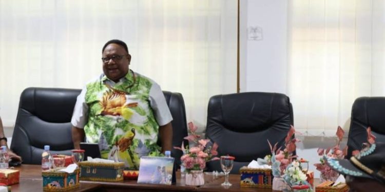 Waket IV DPRPT dukung usulan Mentri HAM terkait pembentukan komisi Masyarakat Adat