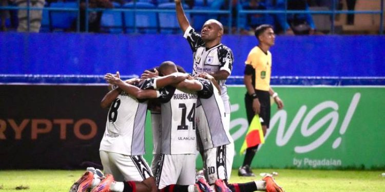 Dramatis! Persipura Jayapura Curi Poin Penuh di Kandang Persiba Balikpapan