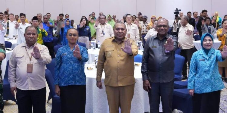 ​Wagub Rumaropen: “Selamatkan Masa Depan Papua Lewat Keluarga Bebas Stunting!”