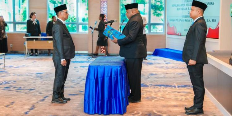 ​Gubernur Matius Fakhiri, Kukuhkan Kepala Kanreg IX BKN Jayapura