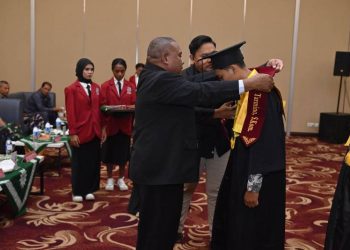 Cetak Sejarah! UM Papua Luluskan Magister Ilmu Komunikasi Pertama di Tanah Papua