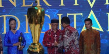 Kadis Kominfo Asmat Raih Penghargaan “Pejuang Internet Masuk Desa” di Apresiasi Konektivitas Digital 2026