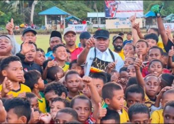 Jejak Nyata Mathius D. Fakhiri: Jembatan Mimpi Mutiara Hitam Menuju Pentas Nasional